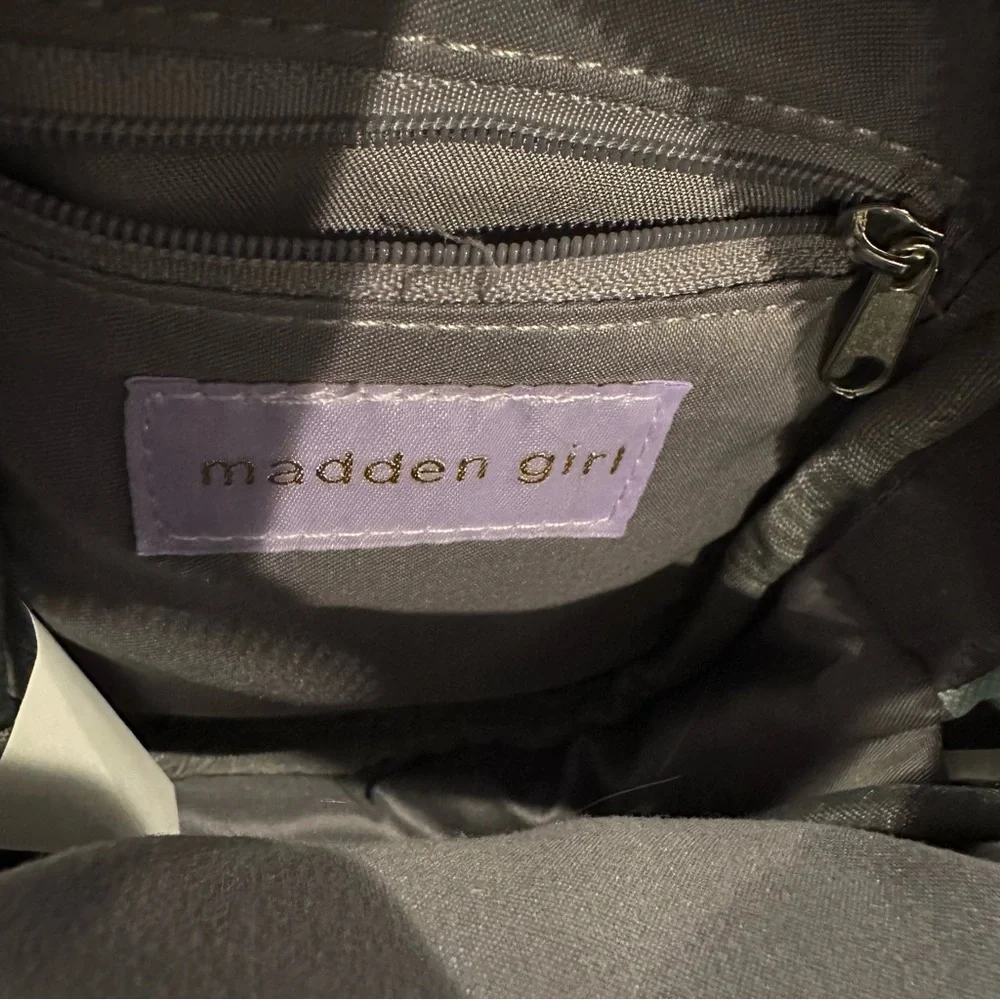 MADDEN GIRL CELLPHONE CROSSBODY HANDBAG In mint color!! - Picture 14 of 15